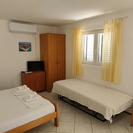 Ada 3* Primošten