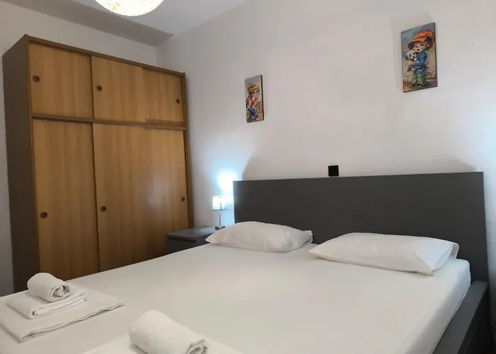 Ada בית הארחה