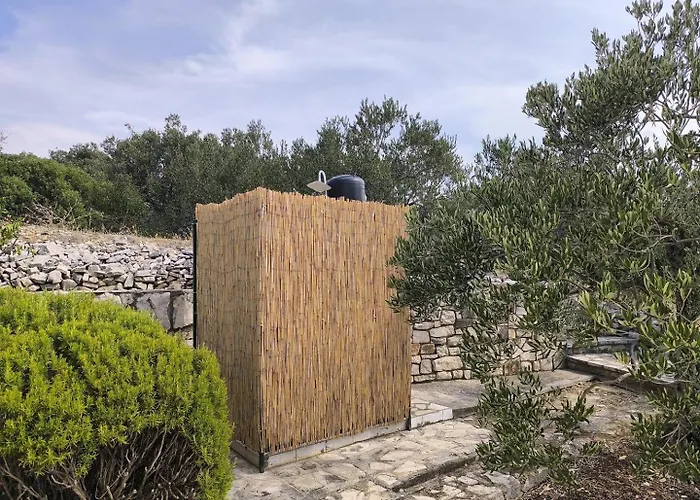 בית הארחה Ada פרימוסטן